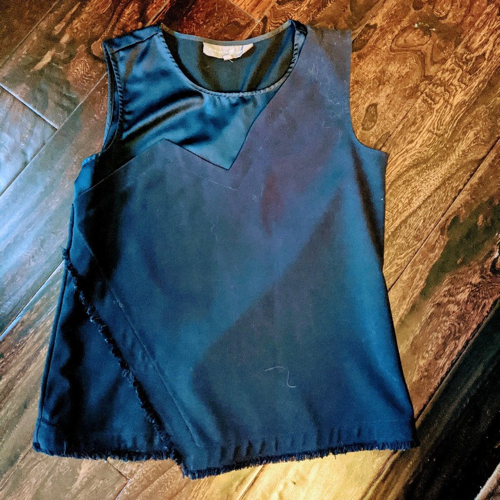 Elizabeth & Clarke Navy Shell Dual Fabric 2
